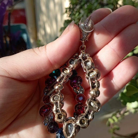 ✨NEW CRYSTAL EARRINGS COLLECTION✨ Matte Blue and Green Earrings - Picture 8 of 13